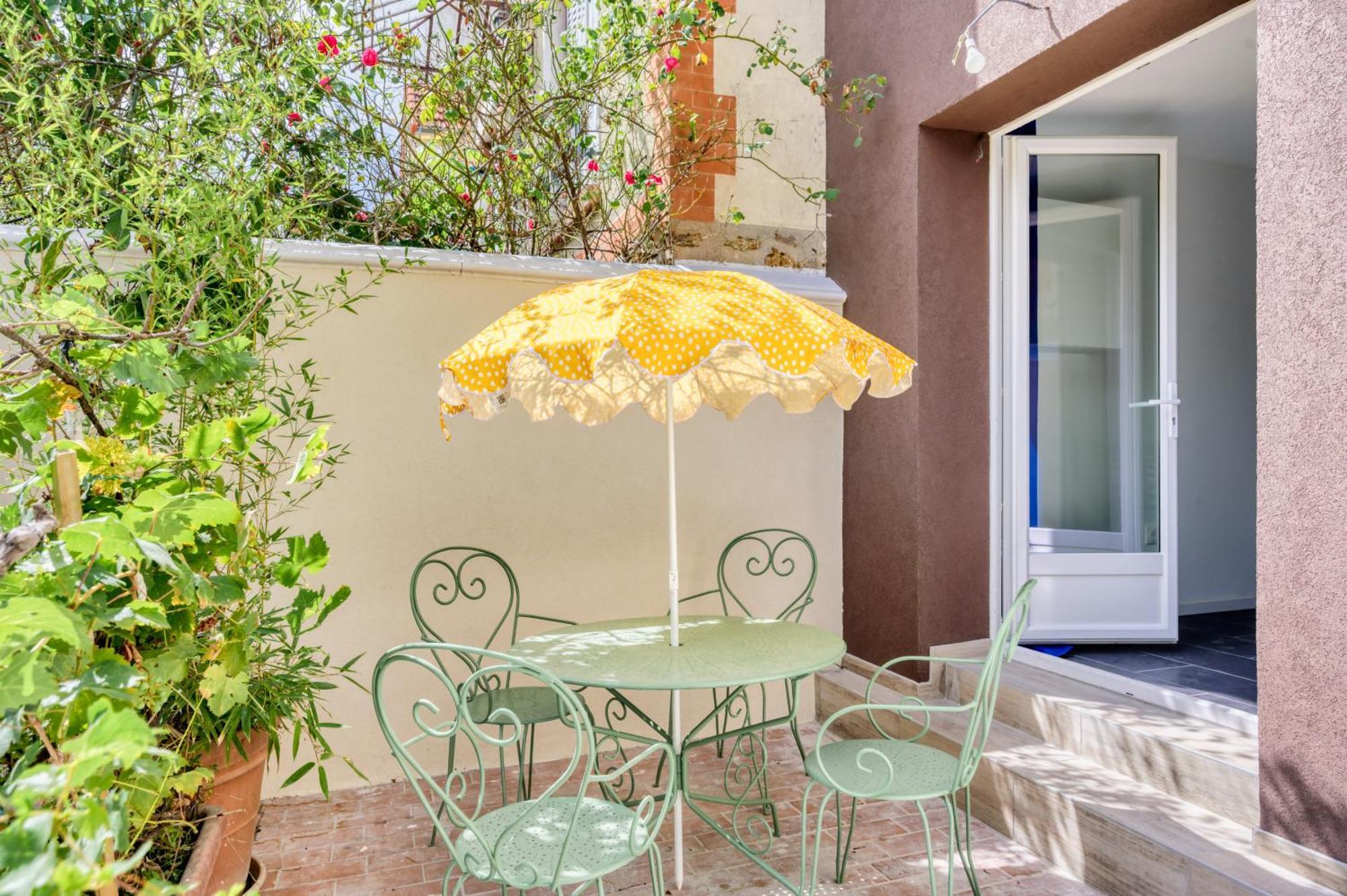 Paris Orly Apartment Вилжуиф Екстериор снимка